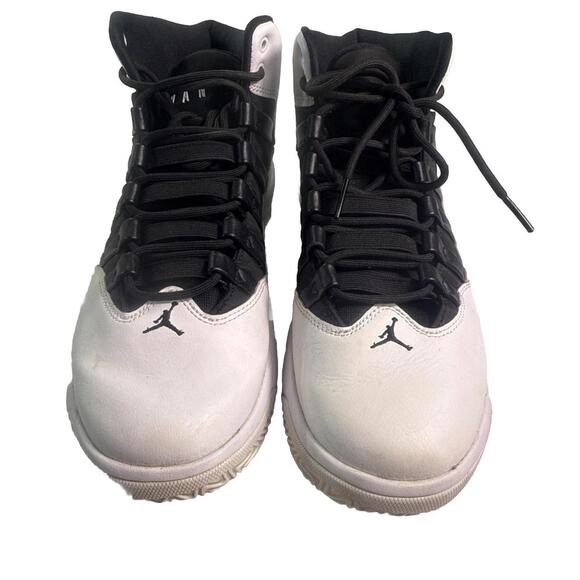 nike jordan max aura aq9084